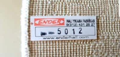 Adresinizden alınan halılar karışmaması için numaralandırılarak bilgisayara kaydı girilir. Adresinizden alınan halılar karışmaması için numaralandırılarak bilgisayara kaydı girilir.